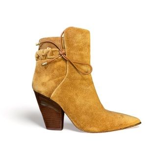 Tory Burch Lila Suede scrunch boots Size 6